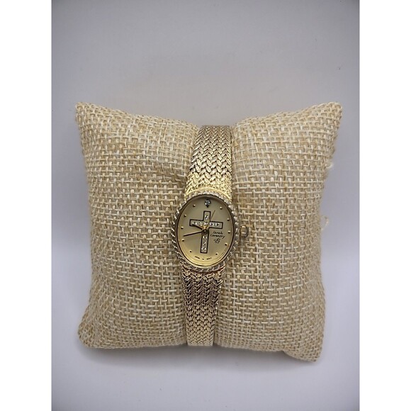 Vintage Sarah Coventry Wristwatch Watch Gold Tone Cross Crystals Jewelry main image 5